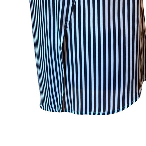 TERRA NOSTRA - Striped Sleeveless Button-Front Top with abstract print – Size L - Picture 3 of 13